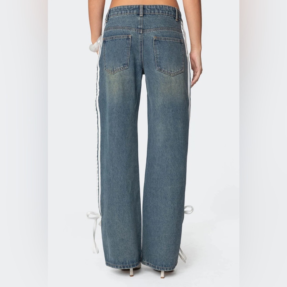 Edikted Ribbon Washed Jeans - Picture 5 of 5